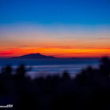 בית נופש Capri Wonderful View *