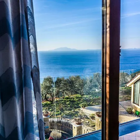 בית נופש Capri Wonderful View *